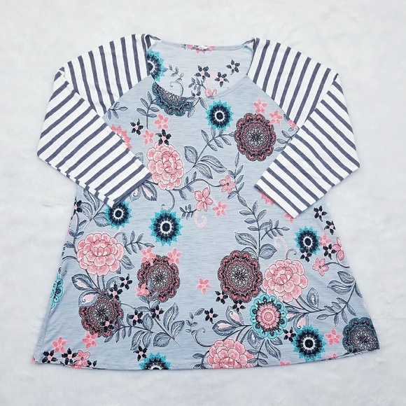 Tops - Floral Striped Sleeve Raglan Tee